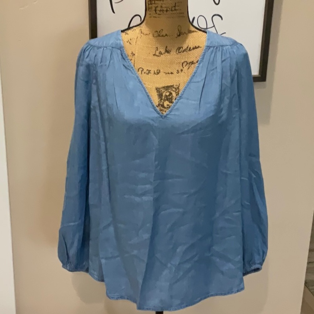 Women’s blouse!